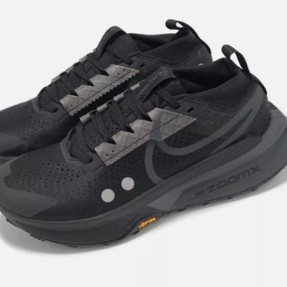 Nike ZoomX Zegama Trail Shoes Mens Black Gray Vibram MegaGrip